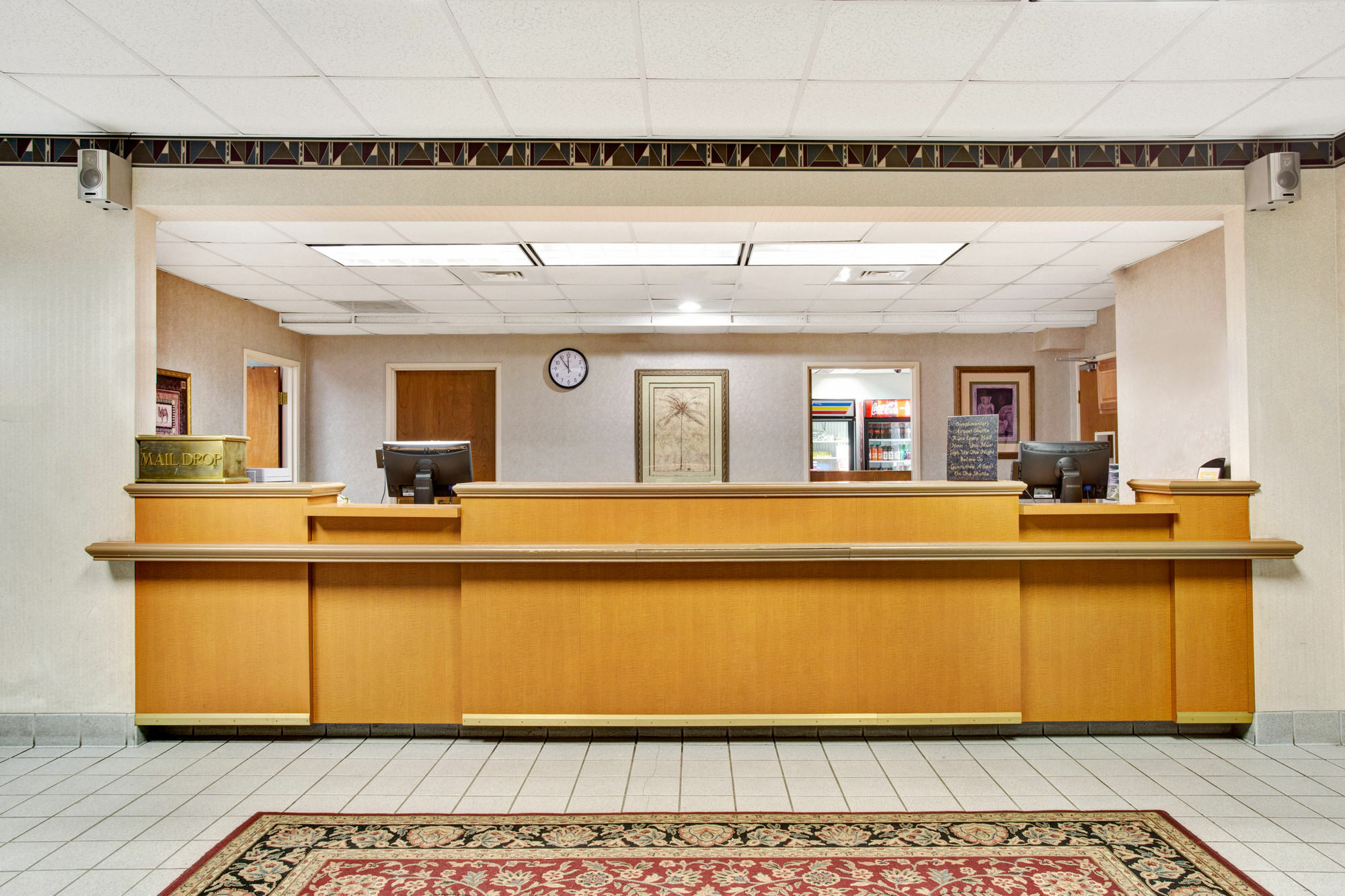 Days Inn & Suites By Wyndham Denver International Airport Екстер'єр фото